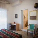 Marco Polo Hotel 2*