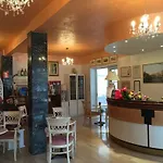 Marco Polo Hotel 2*