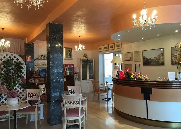 Marco Polo Szálloda 2*